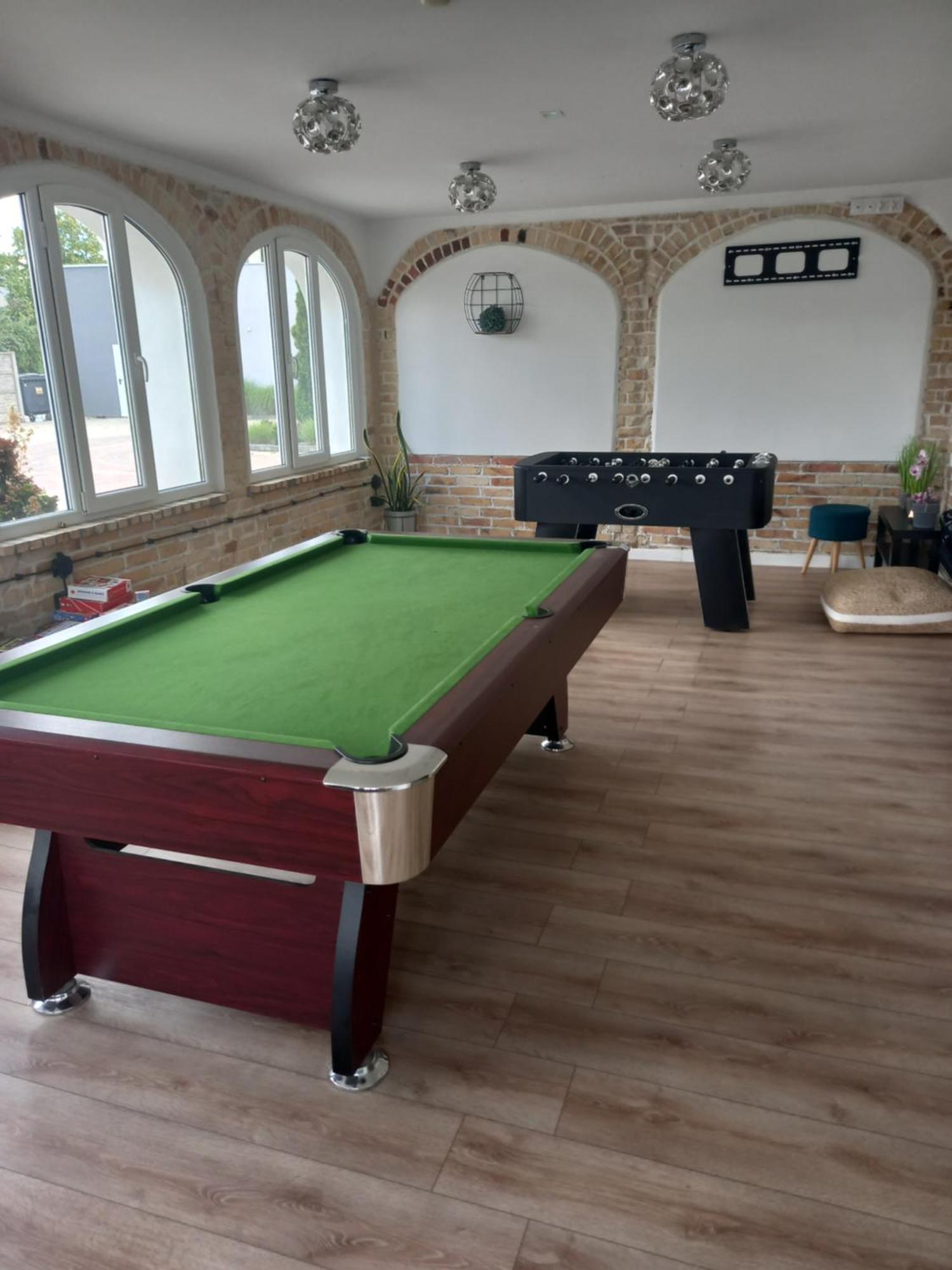 Leon'S Rooms Żary Eksteriør billede