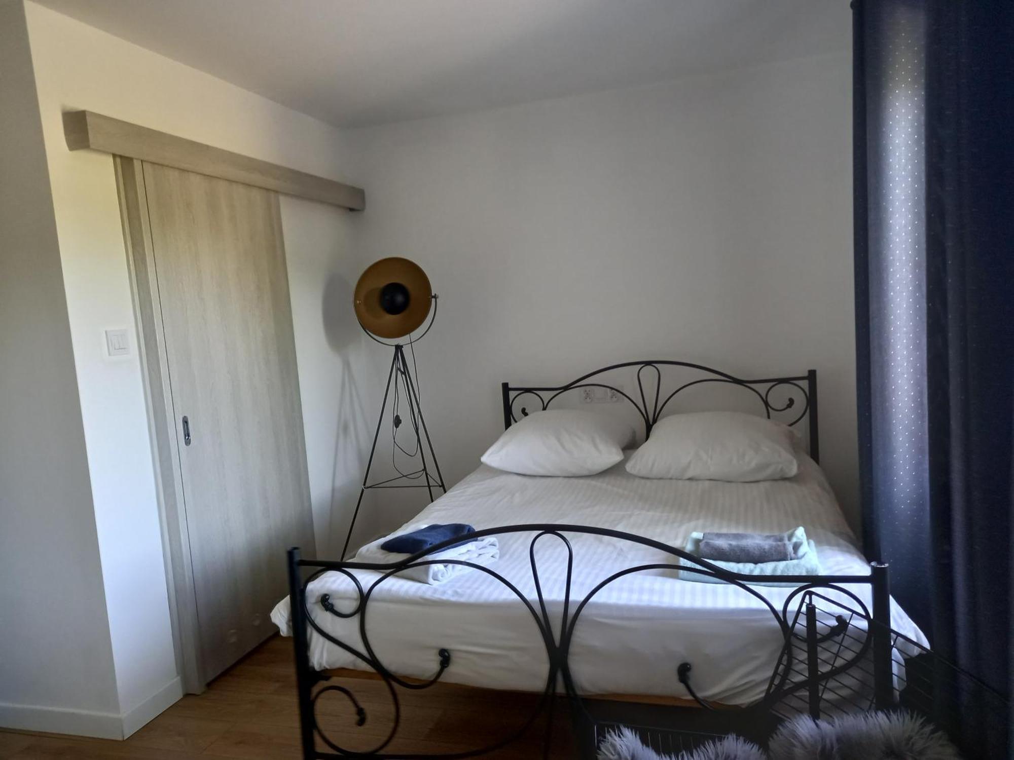 Leon'S Rooms Żary Eksteriør billede