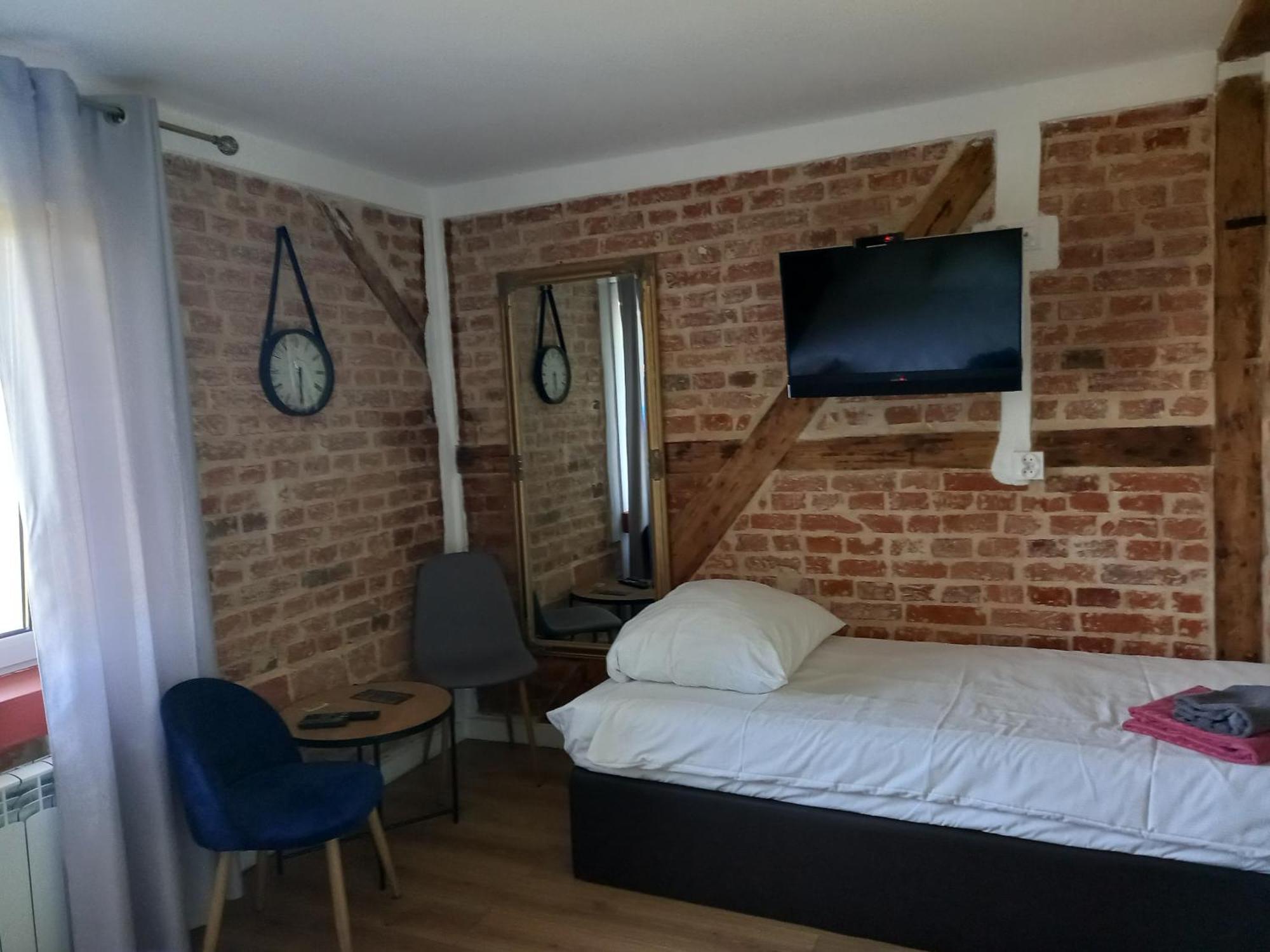 Leon'S Rooms Żary Eksteriør billede