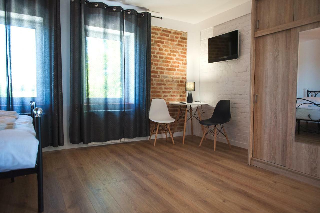Leon'S Rooms Żary Eksteriør billede