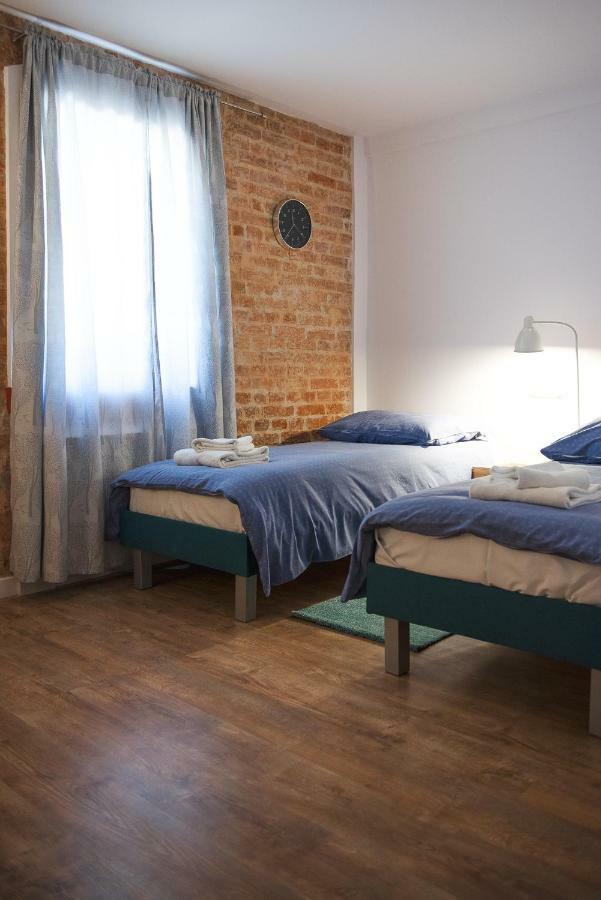 Leon'S Rooms Żary Eksteriør billede