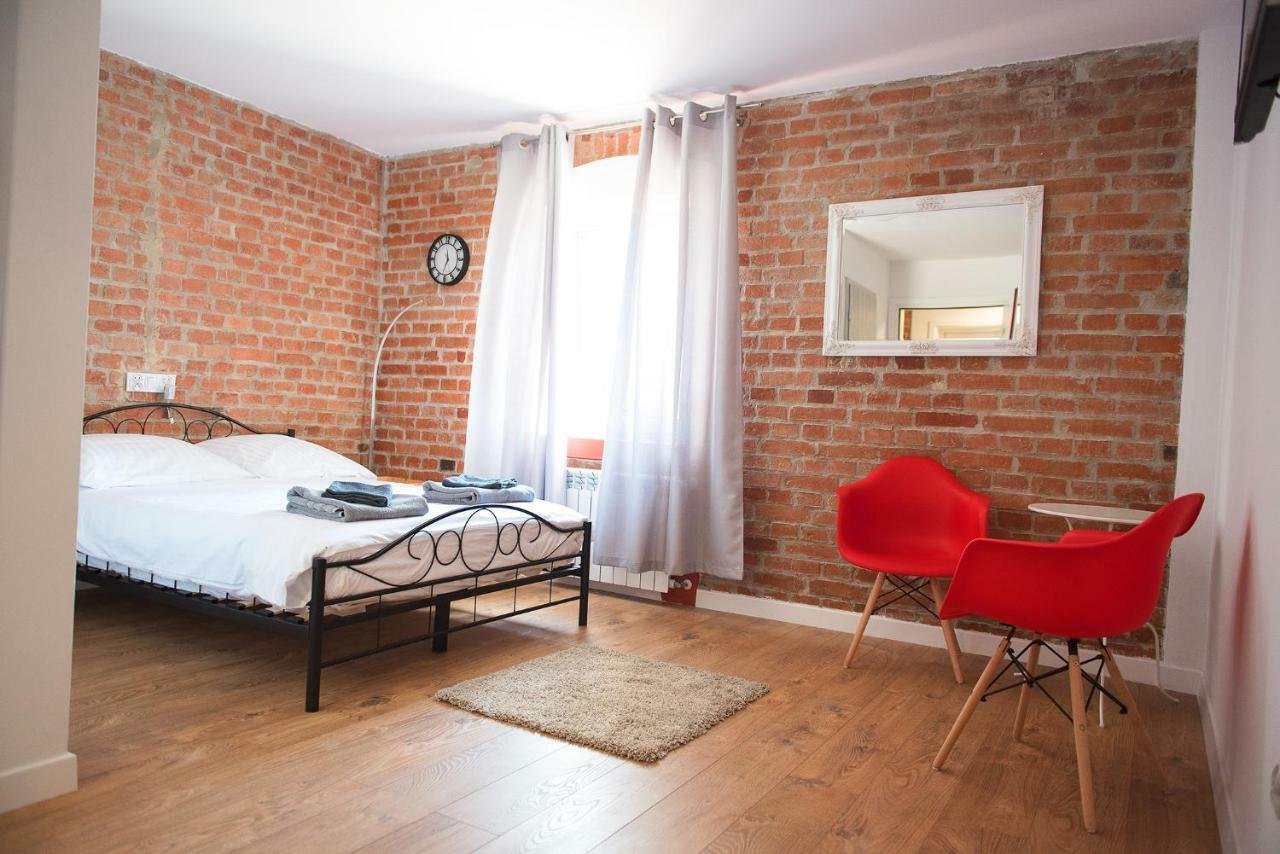 Leon'S Rooms Żary Eksteriør billede